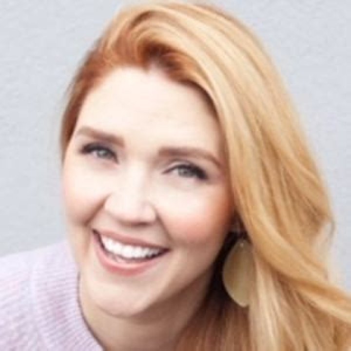 Angela Braniff Net Worth, Age, Height, Weight, Family, Wiki 2024