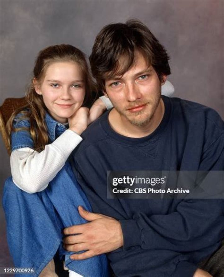 Darren E. Burrows Net Worth, Age, Height, Wife, Family, Wiki 2024