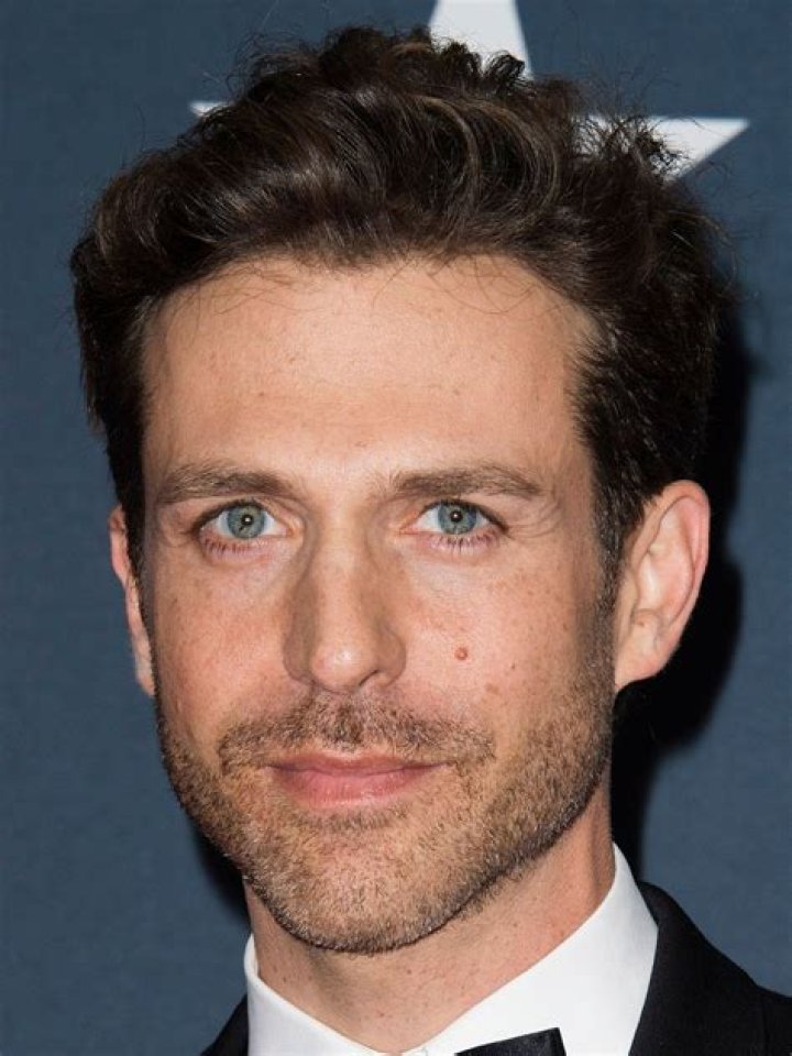 David Julian Hirsh Net Worth, Age, Height, Weight, Family, Wiki 2024