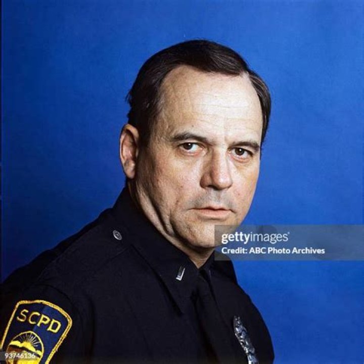 Gerald S. O'Loughlin Net Worth at Death, Date, Place and Cause of Death, Family, etc