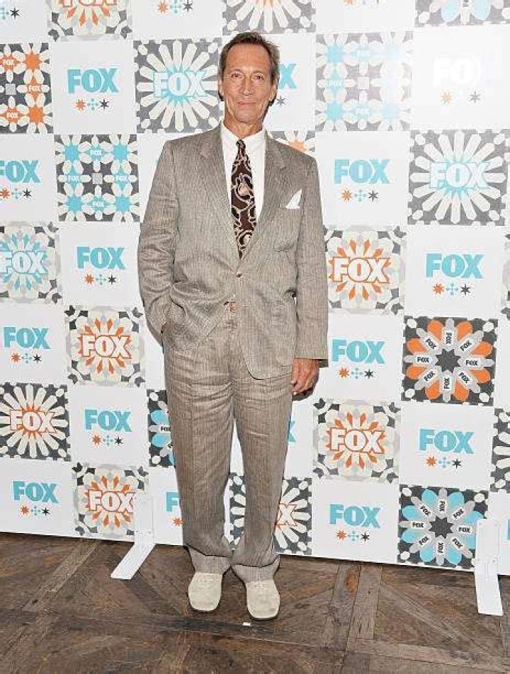Jonathan Hyde Net Worth, Age, Height, Wife, Family, Wiki 2024