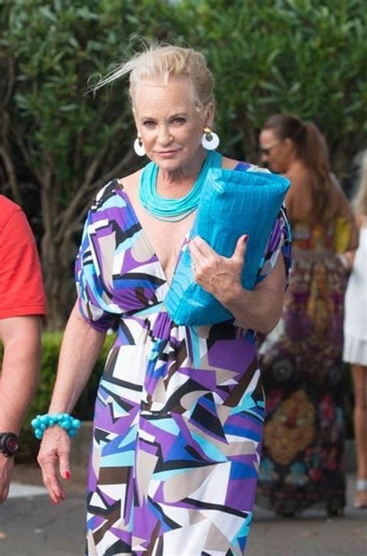 Nancy Walton Laurie Net Worth, Age, Height, Weight, Family, Wiki 2024