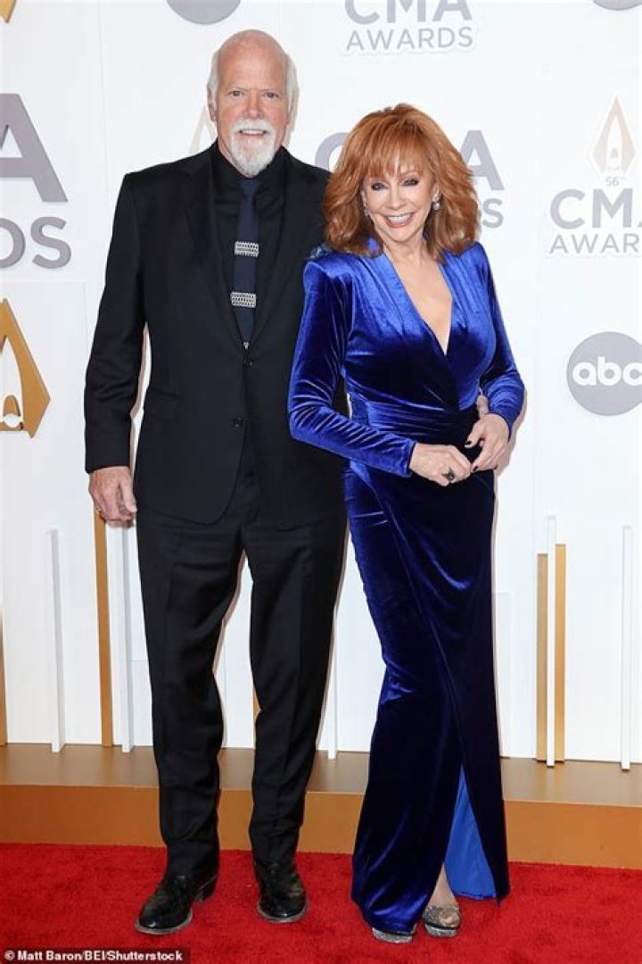 Reba McEntire Net Worth, Age, Height, Husband, Family, Wiki 2024