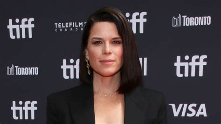 Rebecca Campbell Net Worth, Age, Height, Weight, Family, Wiki 2024