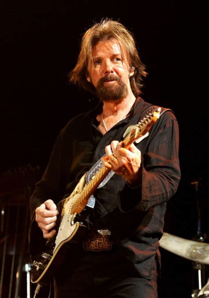 Ronnie Dunn Net Worth, Age, Height, Weight, Family, Wiki 2024