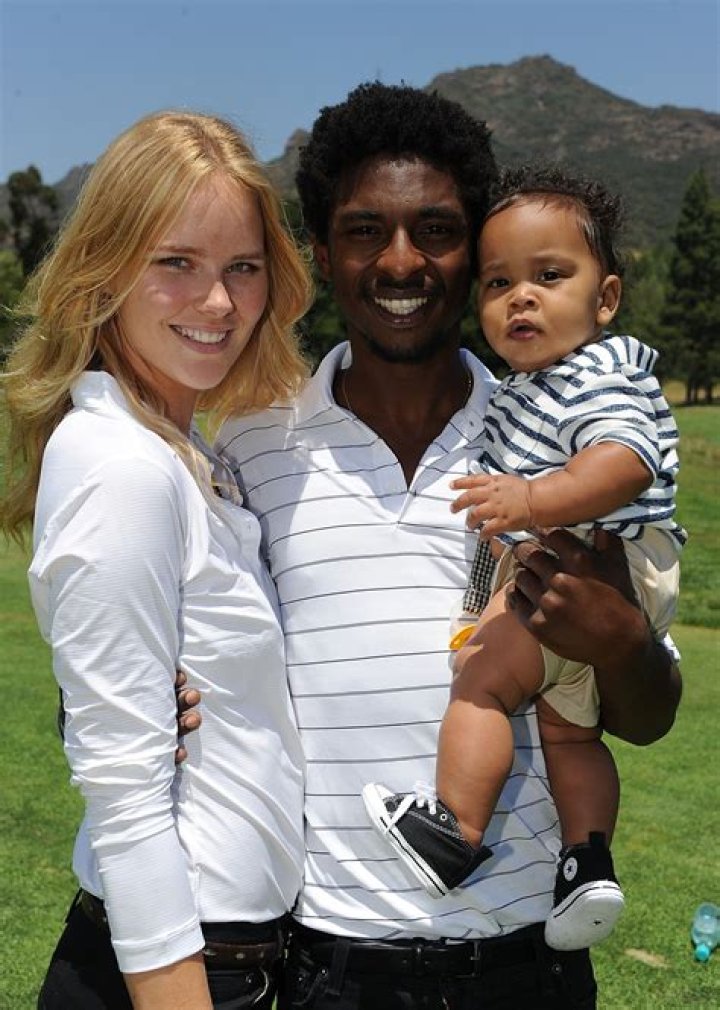 Shwayze Net Worth, Age, Height, Husband, Family, Wiki 2024